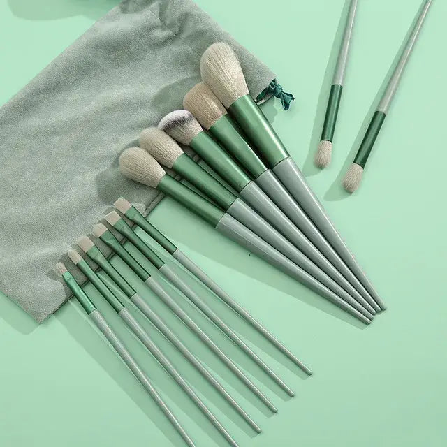 Soft Fluffy Makeup Brushes Set